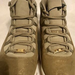 Women Air Jordan 11 retro Size 12/ Men Size 10.5 Gold Color
